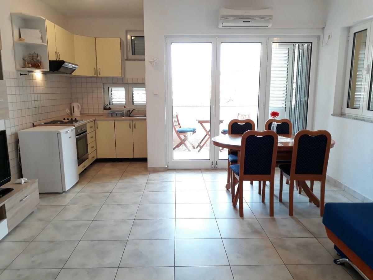Apartments Golub Цезарица Екстериор снимка