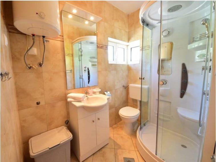 Apartments Golub Цезарица Екстериор снимка