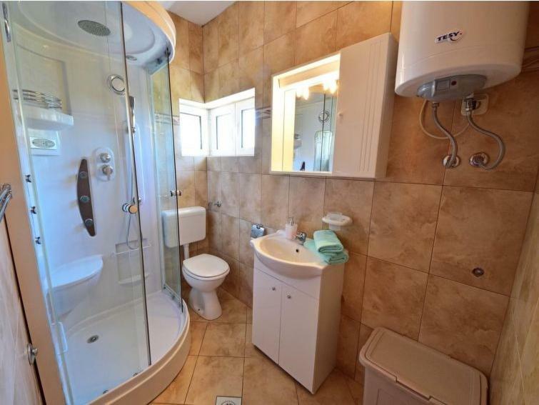 Apartments Golub Цезарица Екстериор снимка